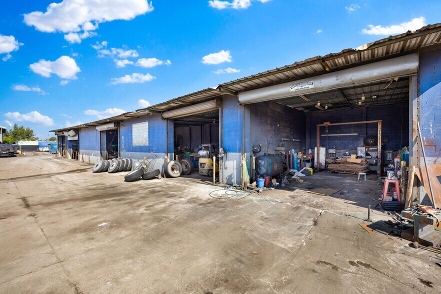 More Photos Of 12705 Cairo Ln, Opa-locka Warehouse For Sale