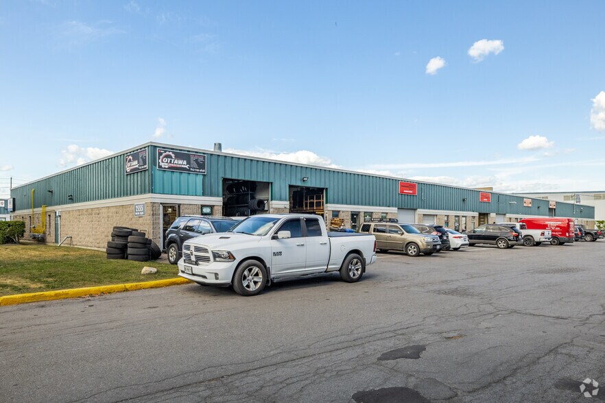 More Photos Of 2555 Blackwell St, Ottawa Warehouse For Lease