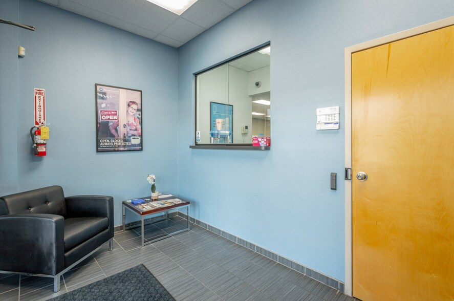 More Photos Of 7610 Hamilton Park Dr, Chattanooga Office For Sale