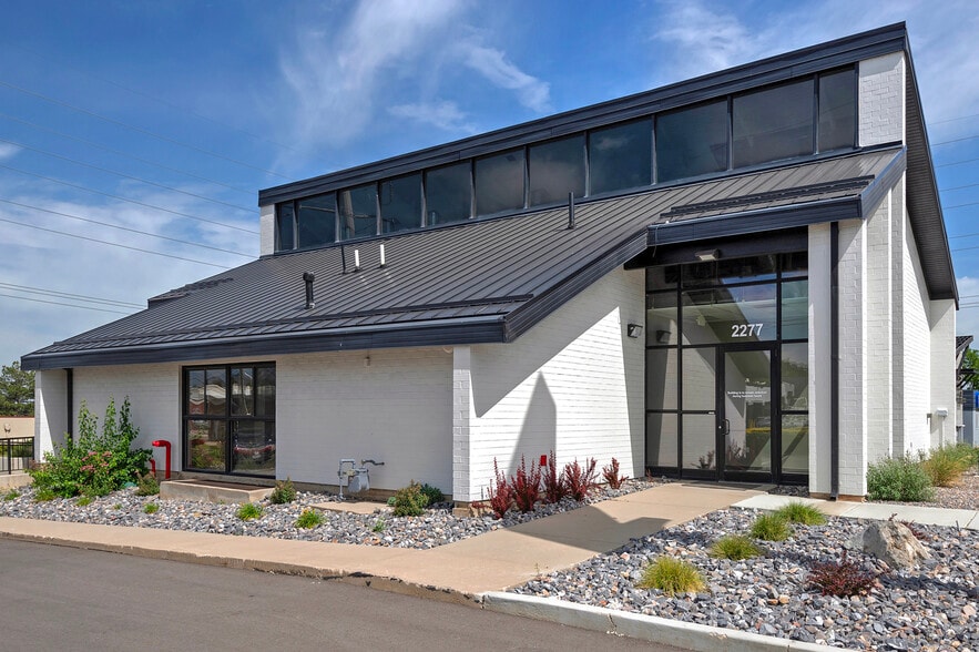 More Photos Of 2277 Fort Union Blvd, Salt Lake City Storefront Retail Office For Lease