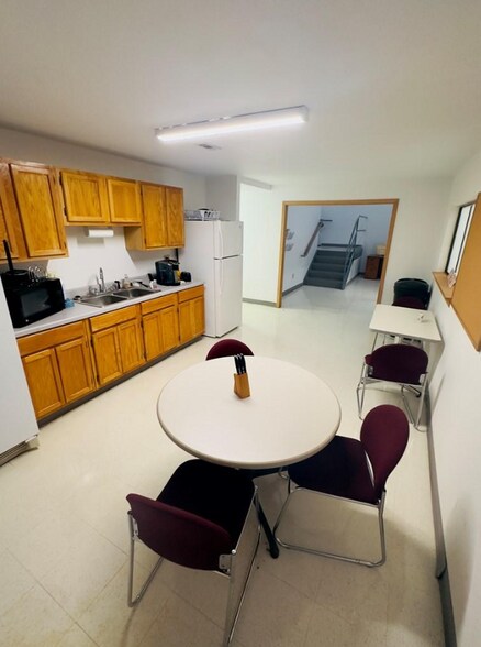 More Photos Of 169 Carol Dr, Pollok Flex For Sale