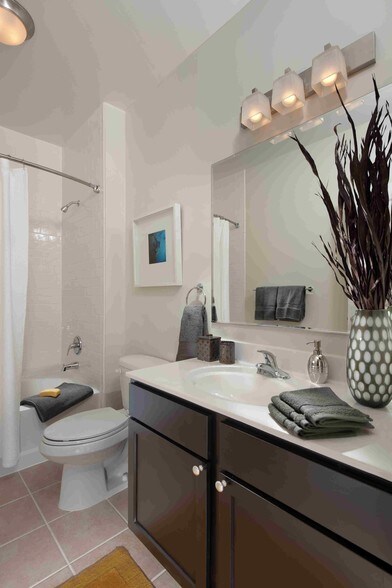 More Photos Of 2300 Washington Pl NE, Washington Apartments For Lease