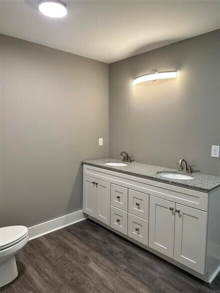 More Photos Of 1327 Park St, Bowling Green Apartments For Sale