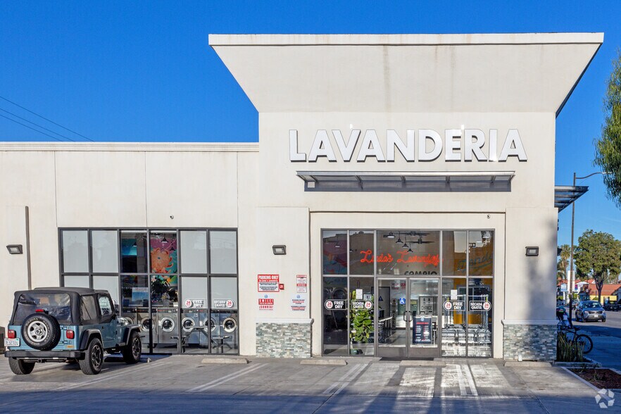 More Photos Of 3046 E Florence Ave, Huntington Park Freestanding For Sale