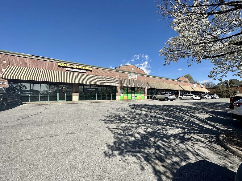 Primary Photo Of 101 E Unaka Ave, Johnson City Unknown For Lease