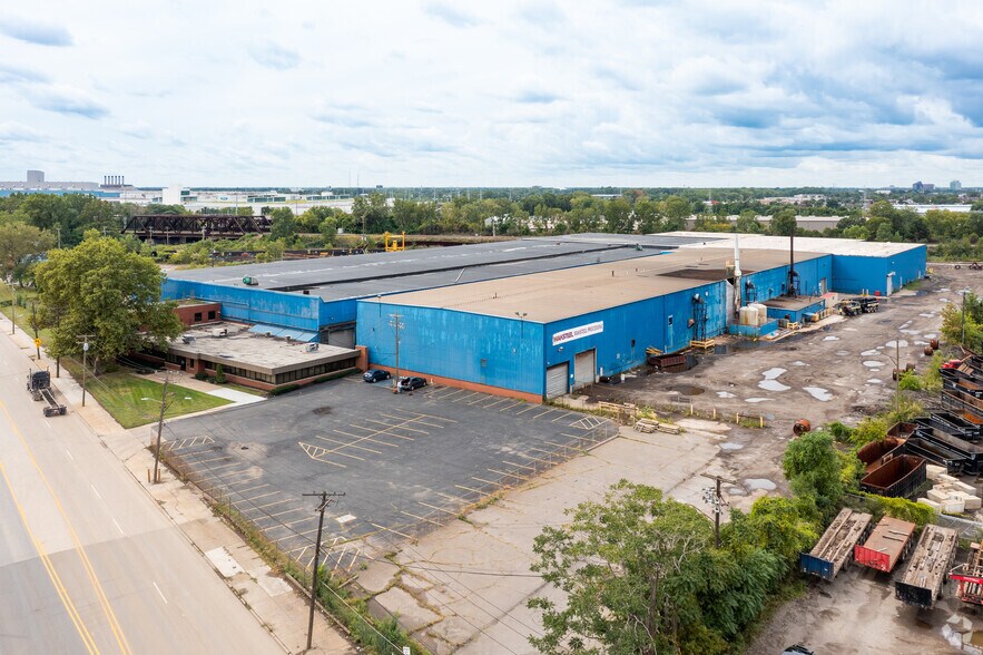 More Photos Of 4343 Wyoming Ave, Dearborn Manufacturing For Lease