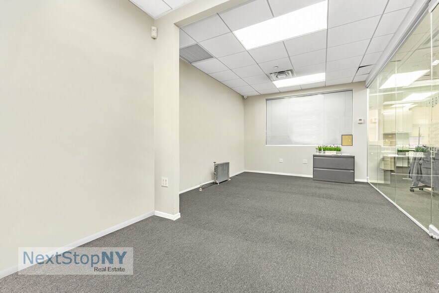 More Photos Of 70 W 36th St, New York Office For Sale