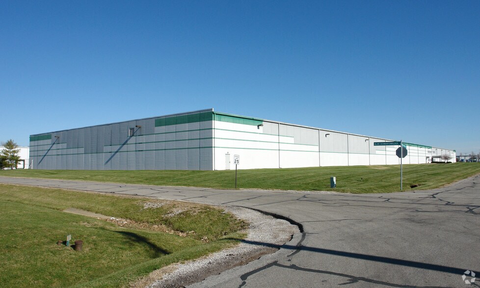More Photos Of 6969 Alum Creek Dr, Columbus Warehouse For Lease