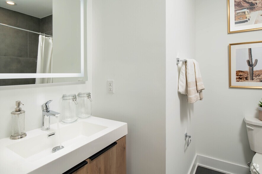 More Photos Of 2201 Washington Ave, Philadelphia Apartments For Lease