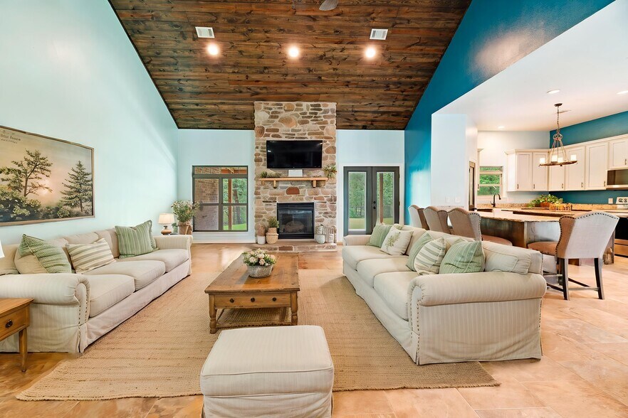 More Photos Of 821 County Road 43830, Paris Multifamily For Sale