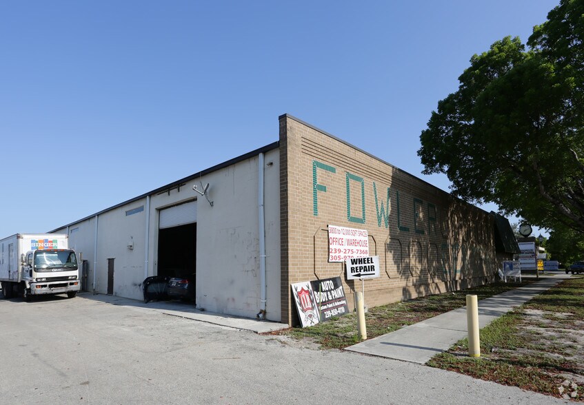 More Photos Of 3800 Fowler St, Fort Myers Unknown For Lease