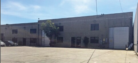 More Photos Of 18306 Eddy St, Northridge Service For Lease