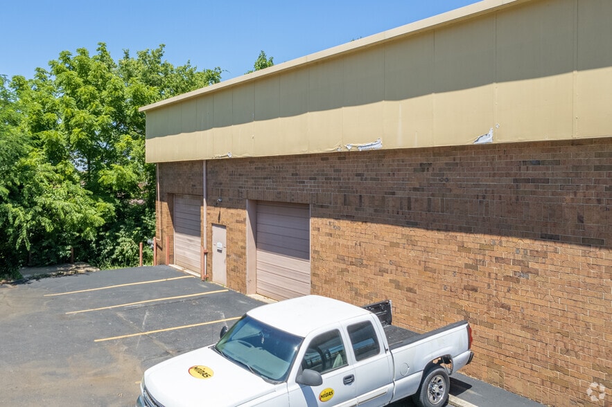 More Photos Of 8218 US Highway 42, Florence Freestanding For Sale