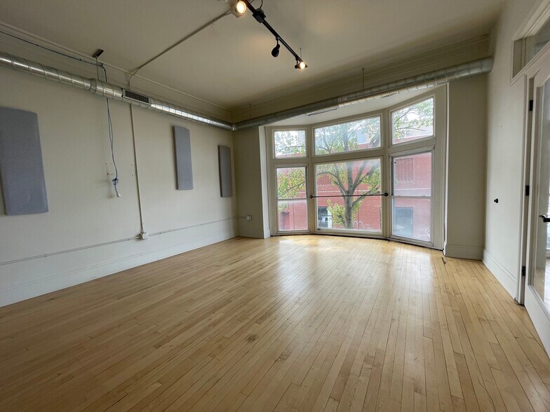 More Photos Of 403-409 Fulton St, Troy Storefront Retail Office For Lease