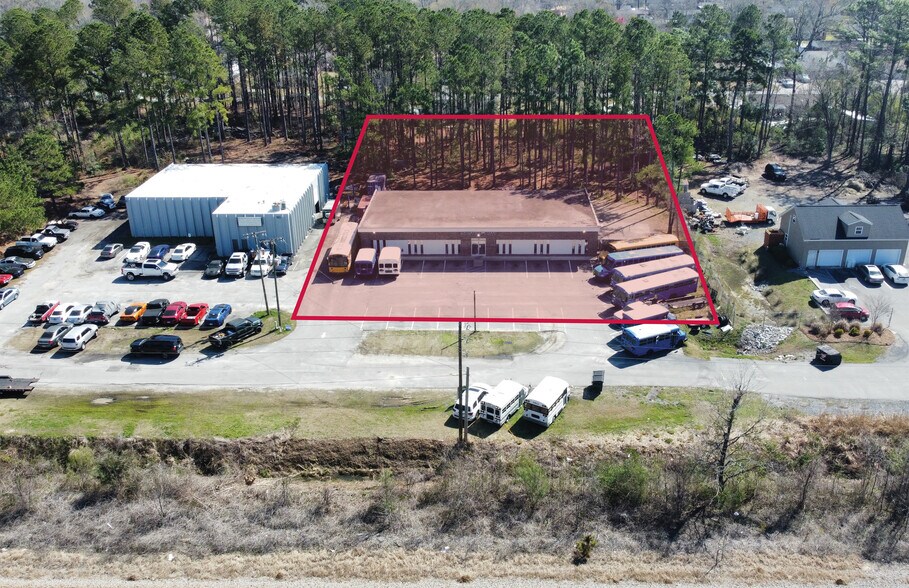 More Photos Of 105 Auto Supply Dr, Goose Creek Light Distribution For Sale