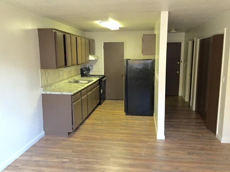 More Photos Of 256 S Marshall St, Hartford Apartments For Sale