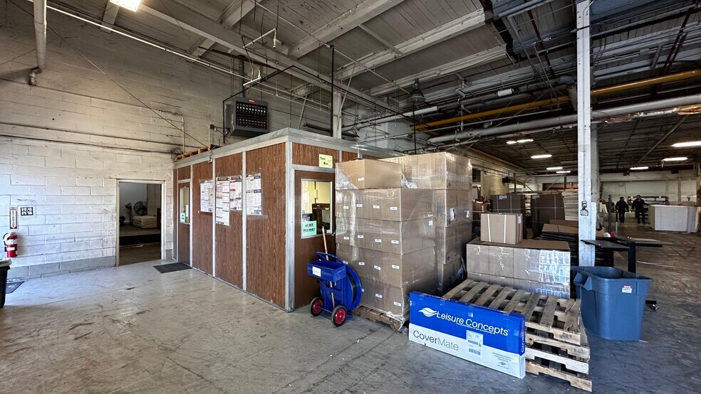More Photos Of 1727-1801 Union Blvd, Allentown Warehouse For Lease