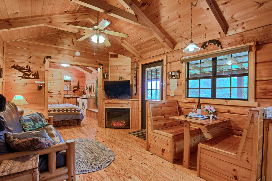 Primary Photo Of 5830 NC 209 Hwy, Hot Springs Specialty For Sale