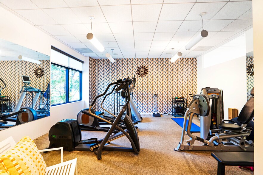 More Photos Of 23 Brookline, Aliso Viejo Warehouse For Sale