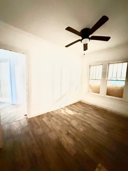 More Photos Of 66 W Coffee St, Hazlehurst Office For Sale