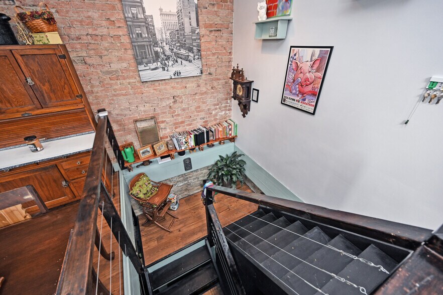 More Photos Of 118 E Liberty St, Cincinnati Apartments For Sale