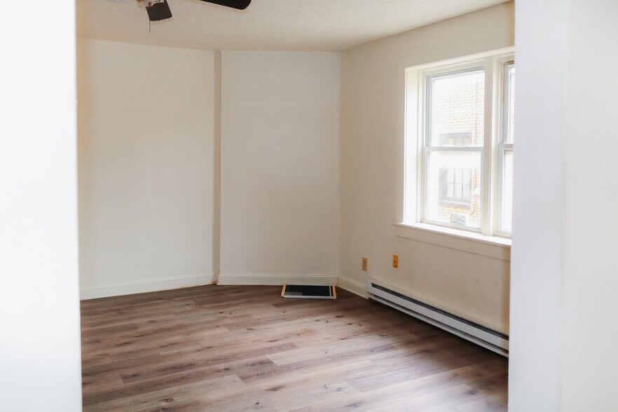 More Photos Of 926 W Walnut St, Allentown Storefront Retail Residential For Sale