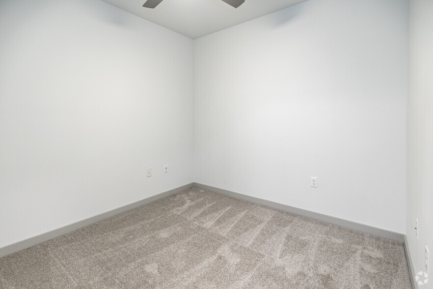 More Photos Of 1148 N Main St, Jacksonville Apartments For Lease