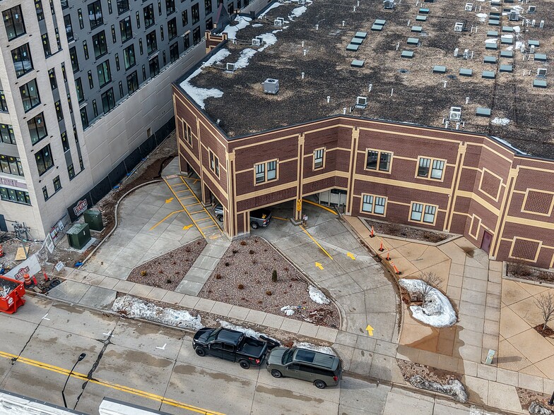 More Photos Of 216 Northland Ave, Green Bay Apartments For Sale