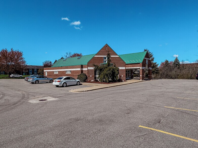 More Photos Of 4649 N Breton Ct SE, Grand Rapids Medical For Sale