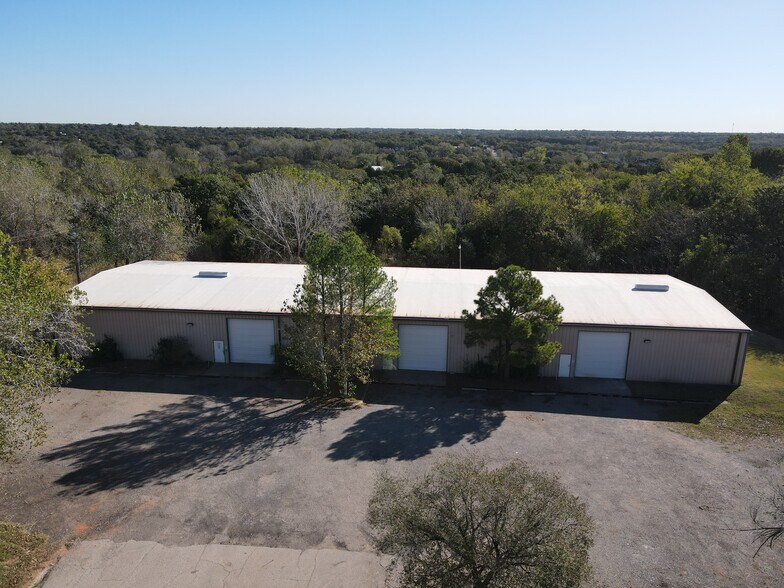 More Photos Of 5608-5608 Industrial Blvd, Edmond Warehouse For Lease