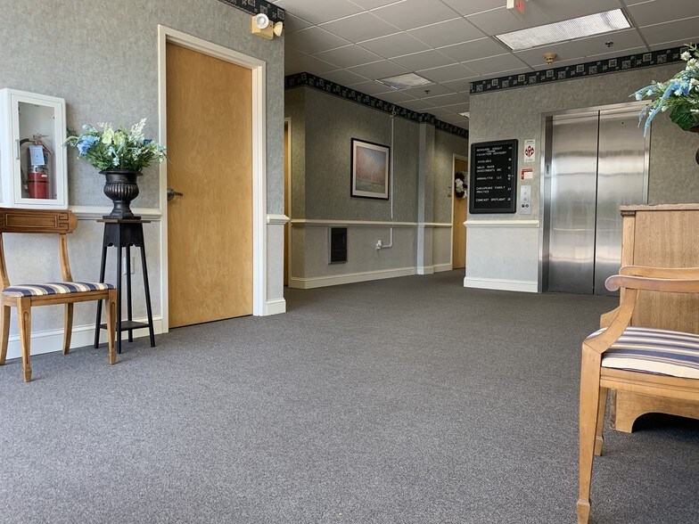 More Photos Of 1201 Pemberton Dr, Salisbury Medical For Lease