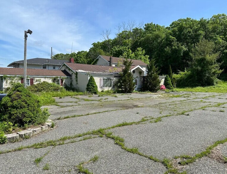 More Photos Of 647 State Route 15 N, Lake Hopatcong Land For Lease