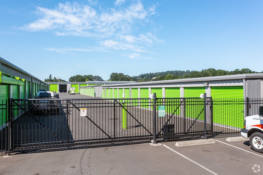 More Photos Of 23600 NE Dunberg Loop, Newberg Self Storage For Sale