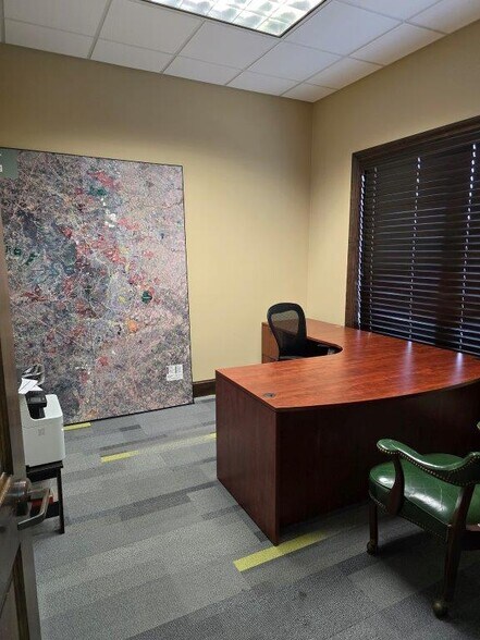 More Photos Of 3310 N Capital Of Texas Hwy, Austin Storefront Retail Office For Lease