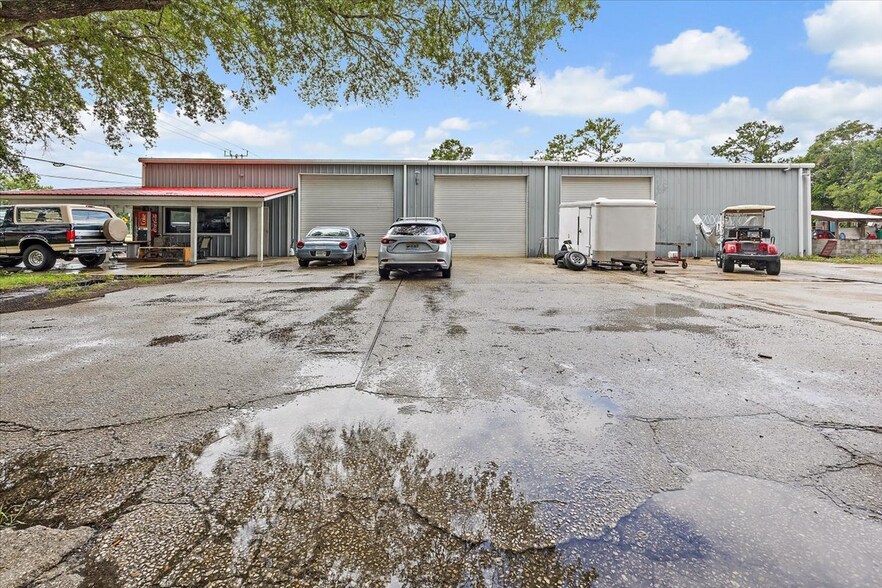 More Photos Of 474379 E 200 Sr, Fernandina Beach Auto Repair For Sale