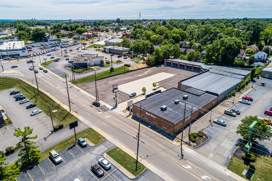 More Photos Of 5045 Crookshank Rd, Cincinnati Storefront For Lease