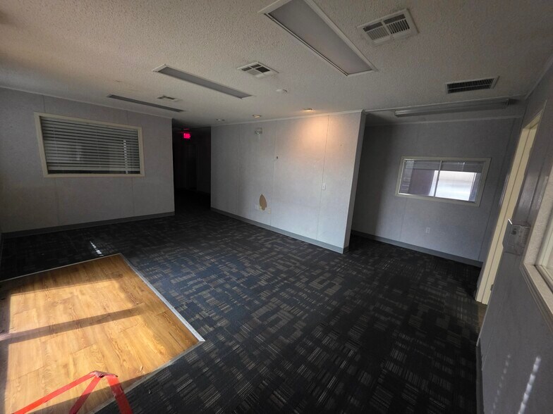 More Photos Of 4742 Blountstown Hwy, Tallahassee Office For Lease