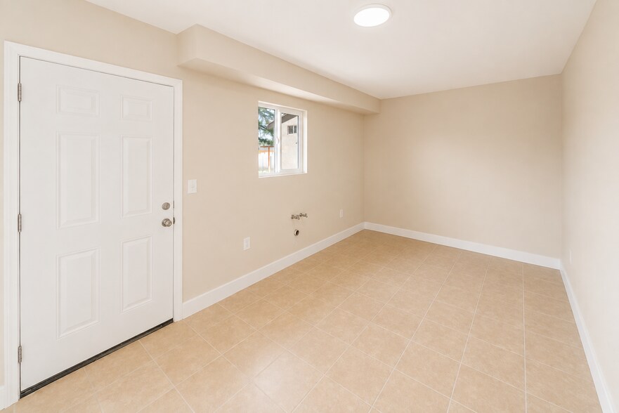 More Photos Of 16012-16020 Juniper St, Hesperia Assisted Living For Lease