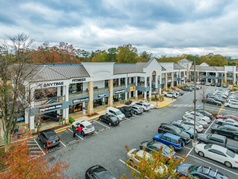 More Photos Of 4920 Roswell Rd NE, Atlanta Storefront For Sale