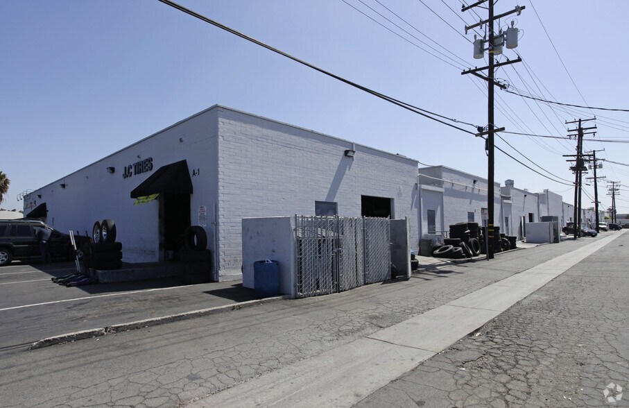 More Photos Of 500 S Raymond Ave, Fullerton Warehouse For Lease
