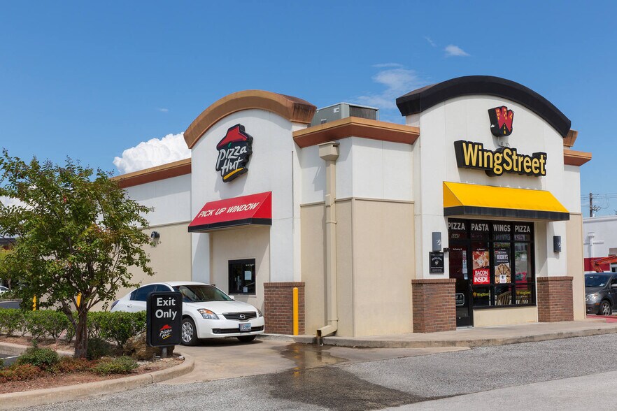 More Photos Of 6701-6831 Spencer Hwy, Pasadena Unknown For Lease