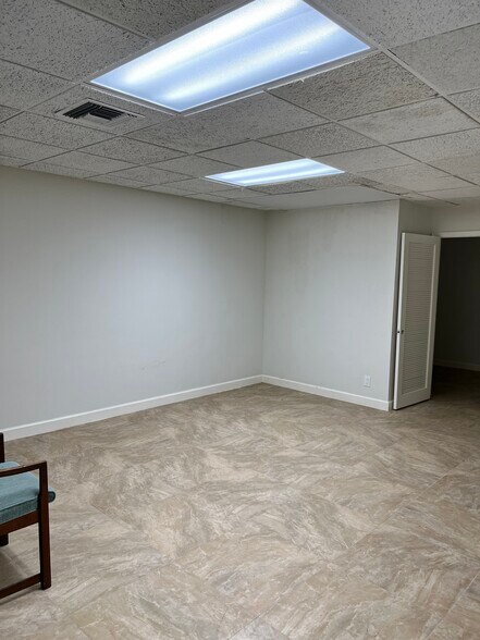 More Photos Of 3035 E Commercial Blvd, Fort Lauderdale Medical For Sale