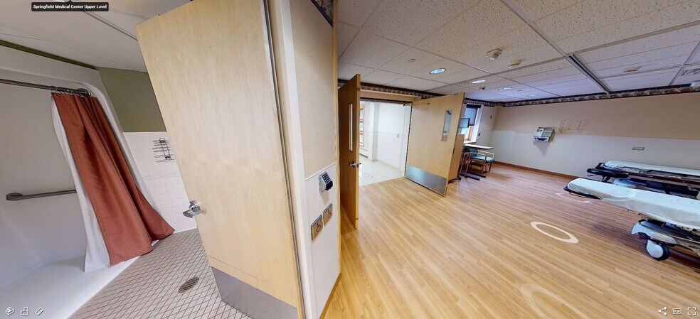 More Photos Of 625 N Jackson Ave, Springfield Healthcare For Sale
