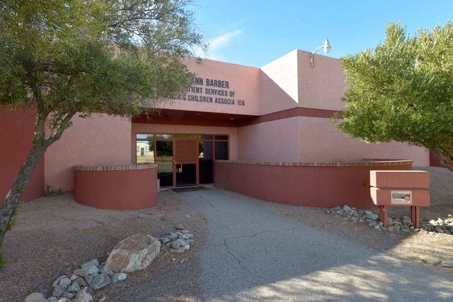 More Photos Of 2700 S 8th Ave, Tucson Medical For Sale