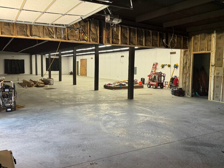 More Photos Of 613 N Main St, Piedmont Restaurant For Sale