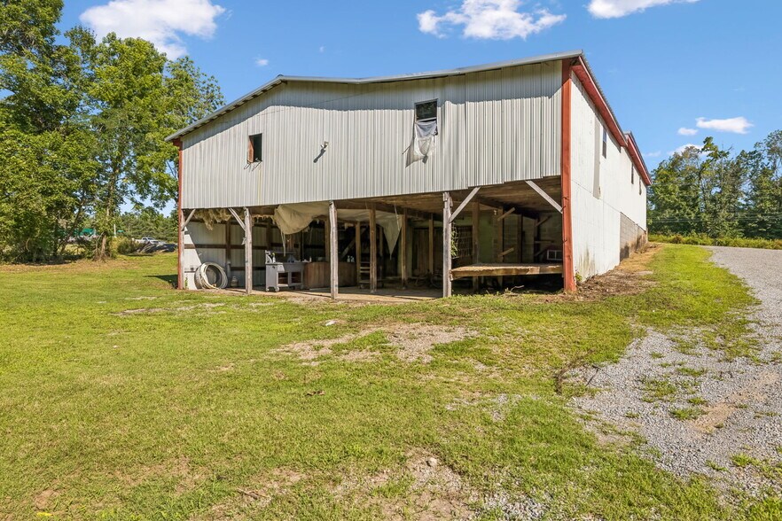 More Photos Of 1861 Fairview Blvd, Fairview Flex For Lease