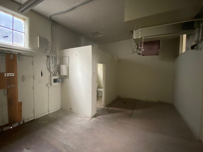 More Photos Of 423-427 S Bascom Ave, San Jose Unknown For Lease