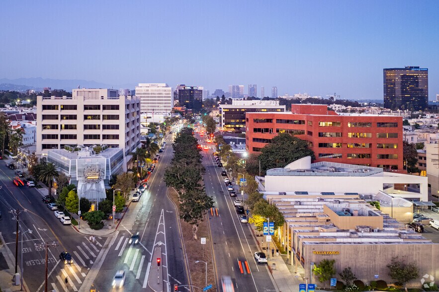 More Photos Of 11812 W San Vicente Blvd, Los Angeles Office For Lease