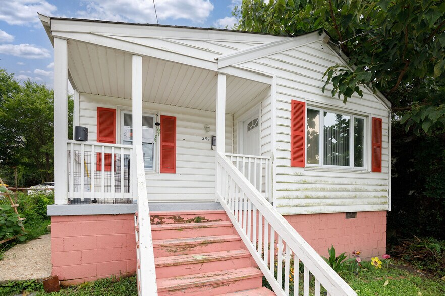 More Photos Of , Petersburg Multifamily For Sale