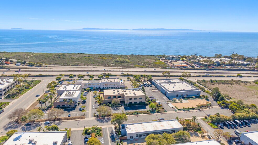 More Photos Of 6398 Cindy Ln, Carpinteria Office For Sale